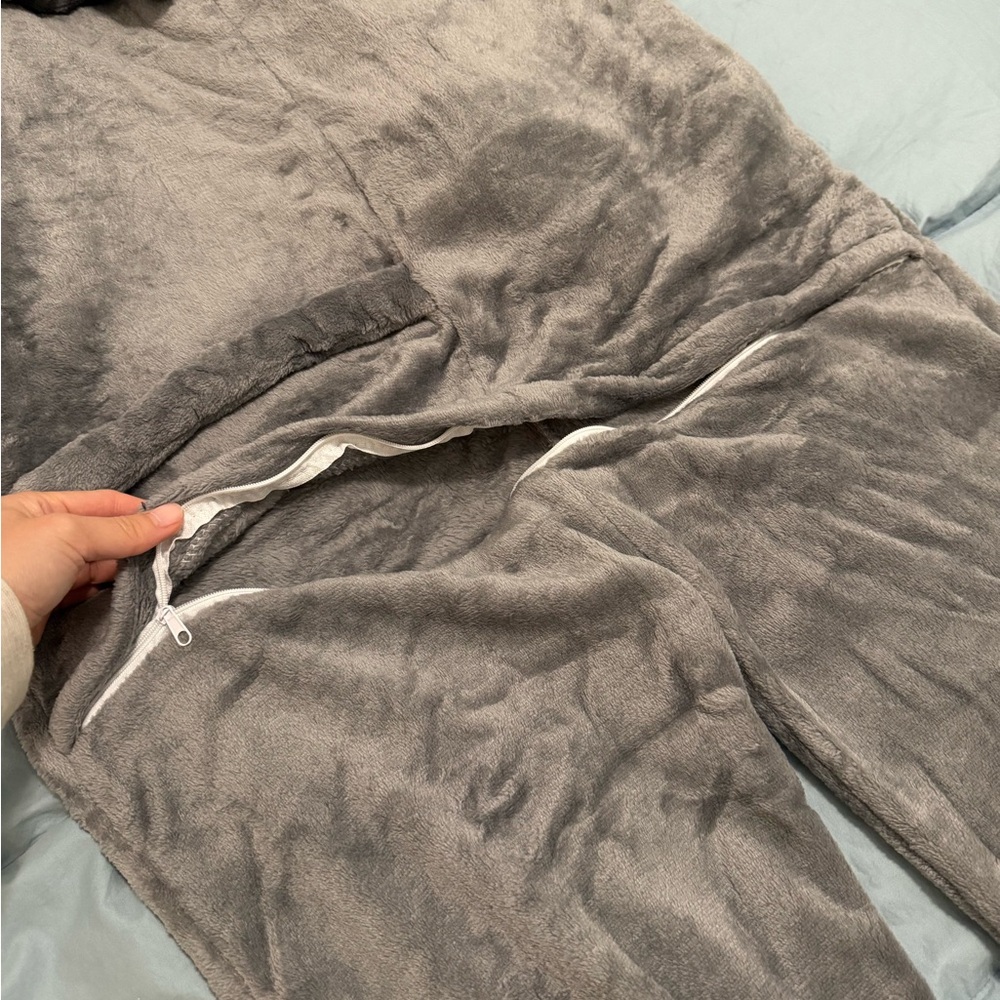 Gray Animal Hooded Jumpsuit - Picture 7 of 8